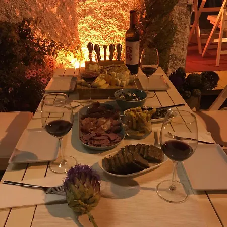 Cynara Alacati Bed and Breakfast